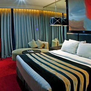 Deluxe Zimmer mit Kingsize-Bett